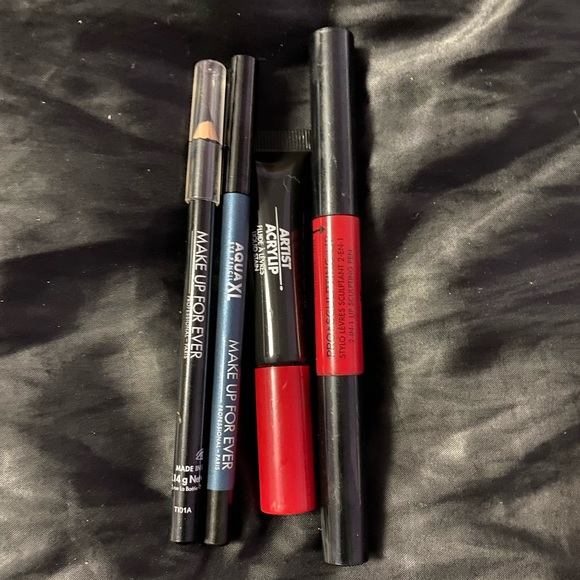 Makeup Forever bundle - Picture 1 of 4